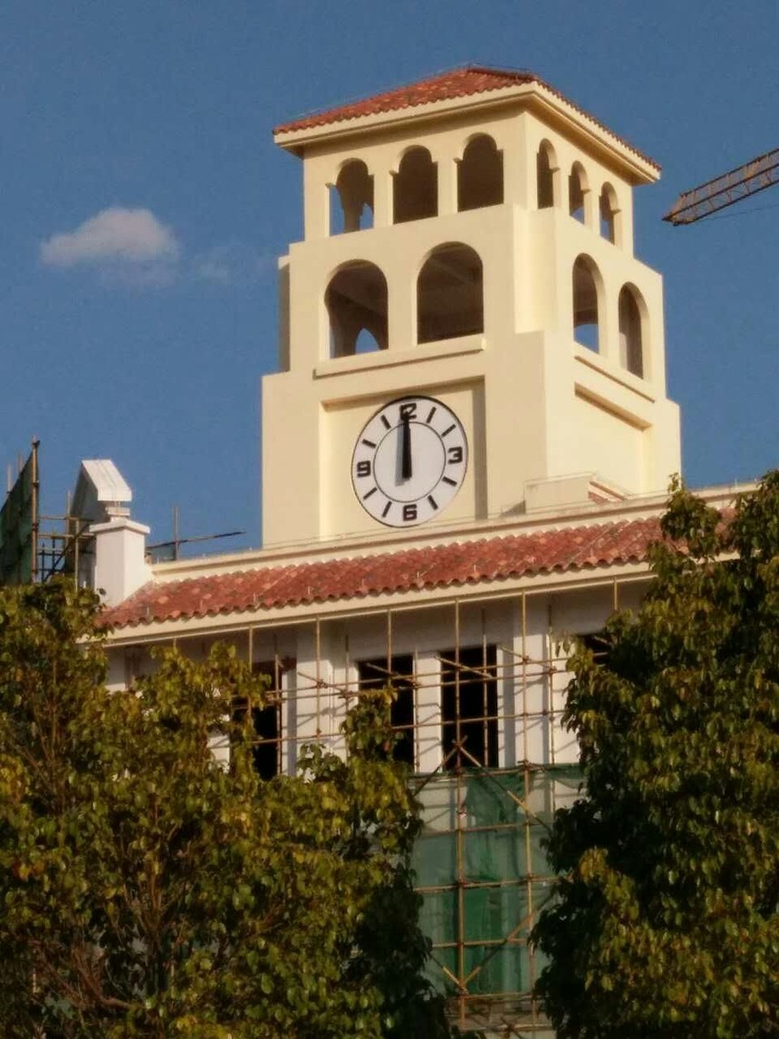 1623114122358332.jpg 现代简约钟表式样.jpg